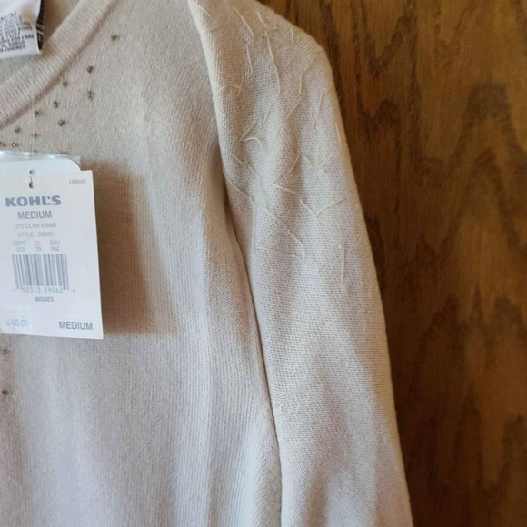 NWT Women's Croft & Barrow Size M Cream Beaded Sweater, Shell Attached - Picture 6 of 16